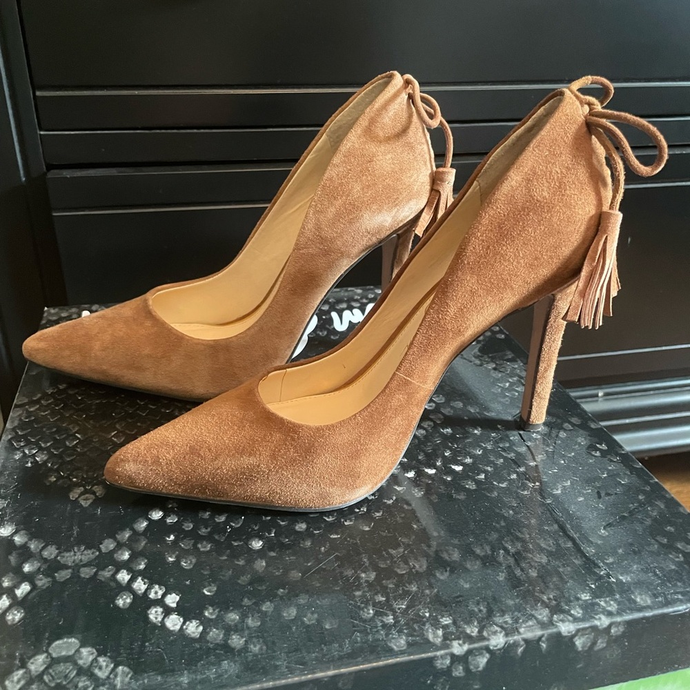 Jessica Simpson Brown Suede Pump